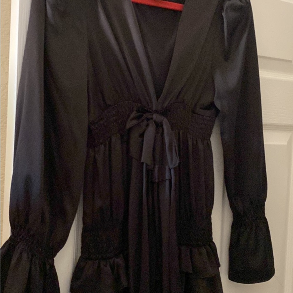 Elegant black blouse - Picture 3 of 6